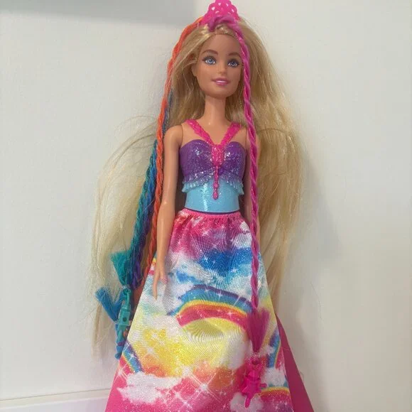 Barbie Dreamtopia Twist n Style Princess